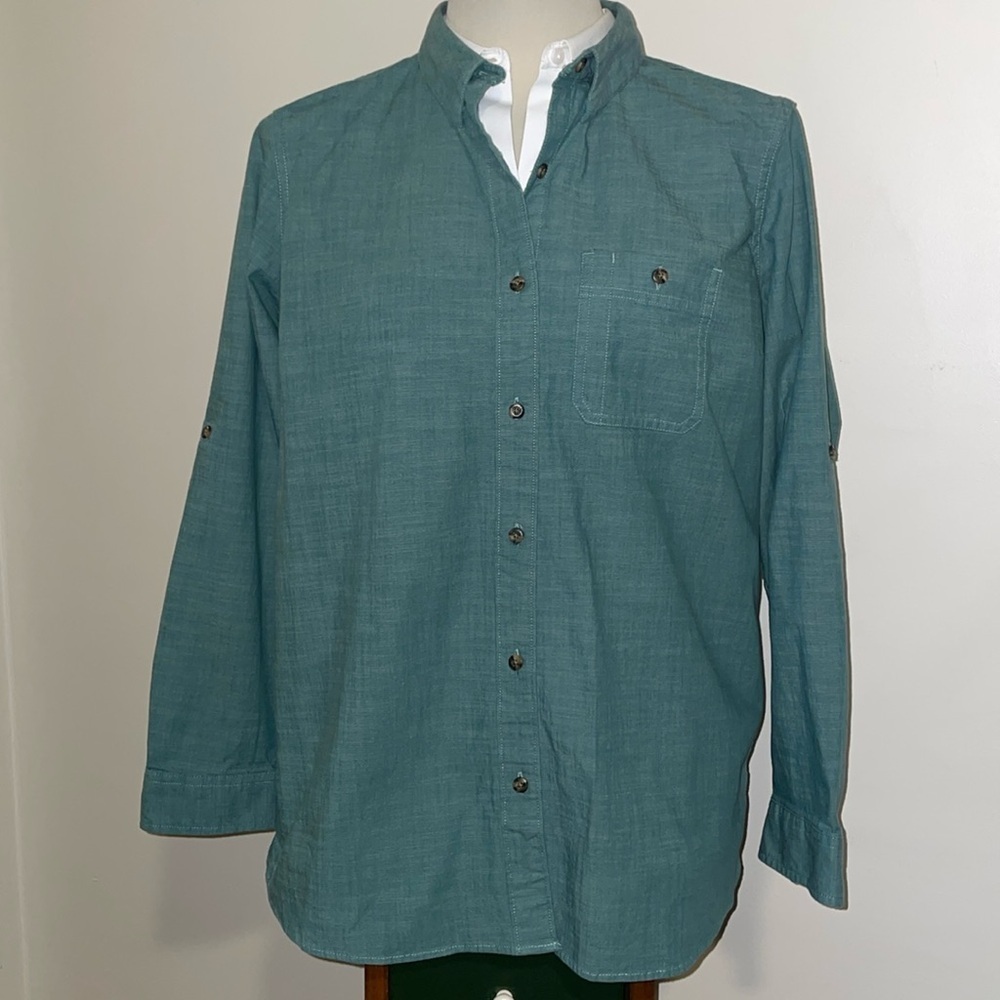 L.L. Bean Cotton Blend Button Down Long Sleeve Shirt.  Green. Size Large.